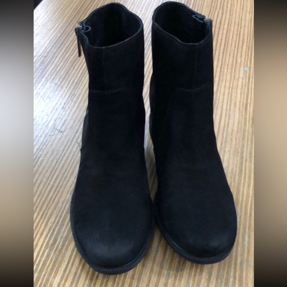 Kenneth Cole Reaction Black Lift-It Booties Boots 7 - Picture 2 of 7